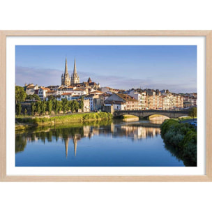 Affiche deco ville bayonne Affiche + cadre en bois - Chêne