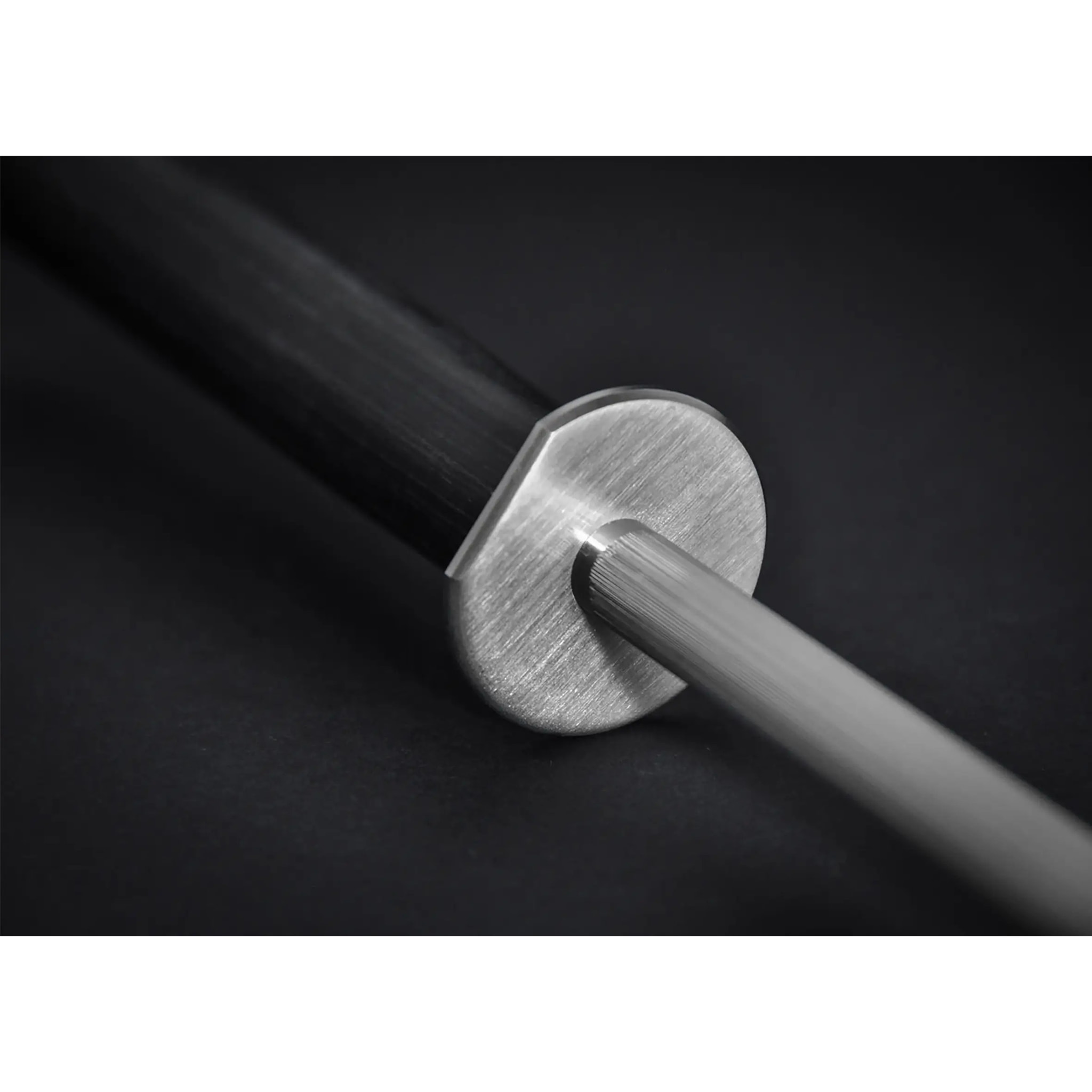 Il Set Base Deluxe: 2 coltelli (ufficio + santoku) + set per affilatura grana 180/800 + acciaino per affilare