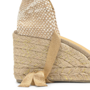 Alpargata Carina cuña de yute en lino metalizado acolchado con cintas