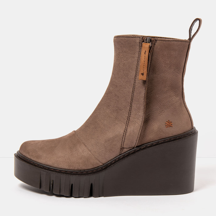 Botines con tacón 2091 NOBUCK BROWN/ CATANIA color Brown
