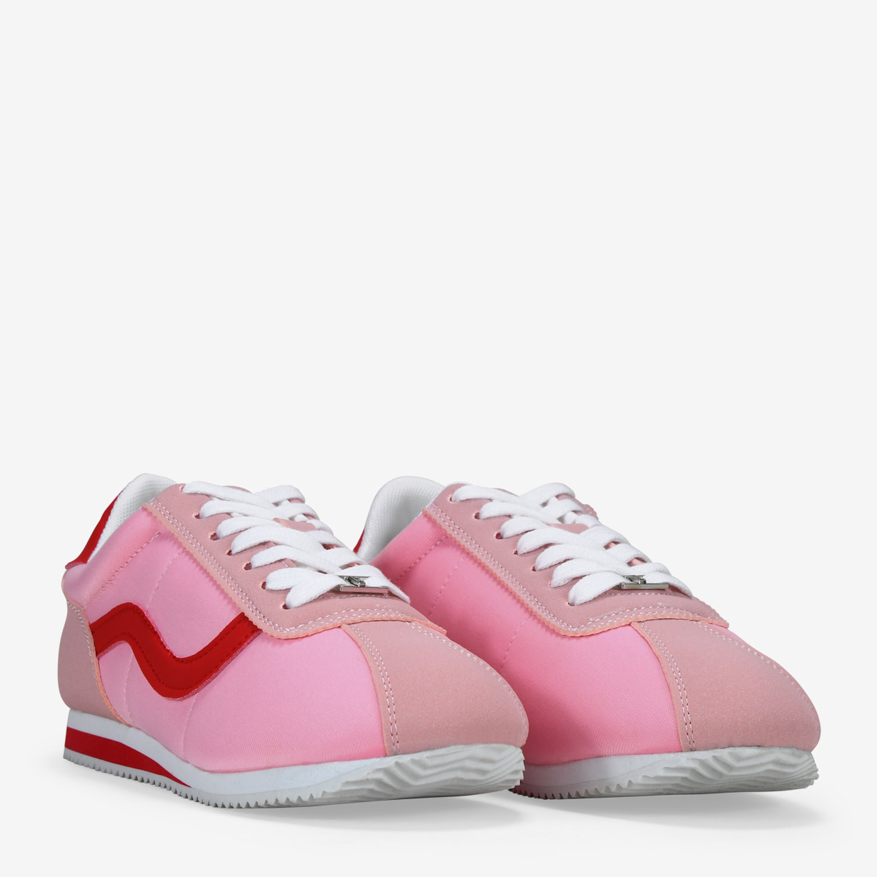 Zapatillas deportivas rosas con cordones