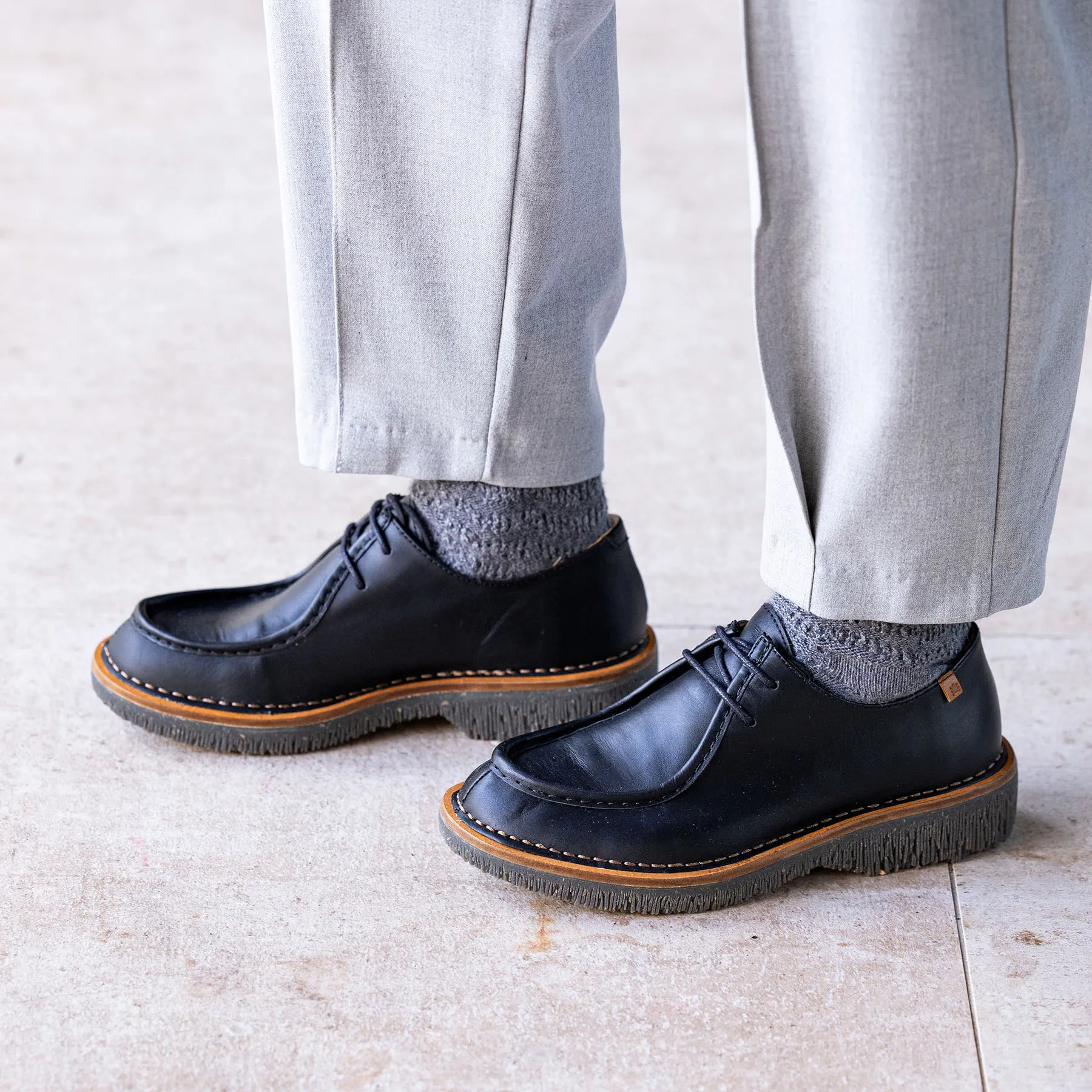 Zapatos N5584 SOFT NAPPA BLACK/ VOLCANO color Black