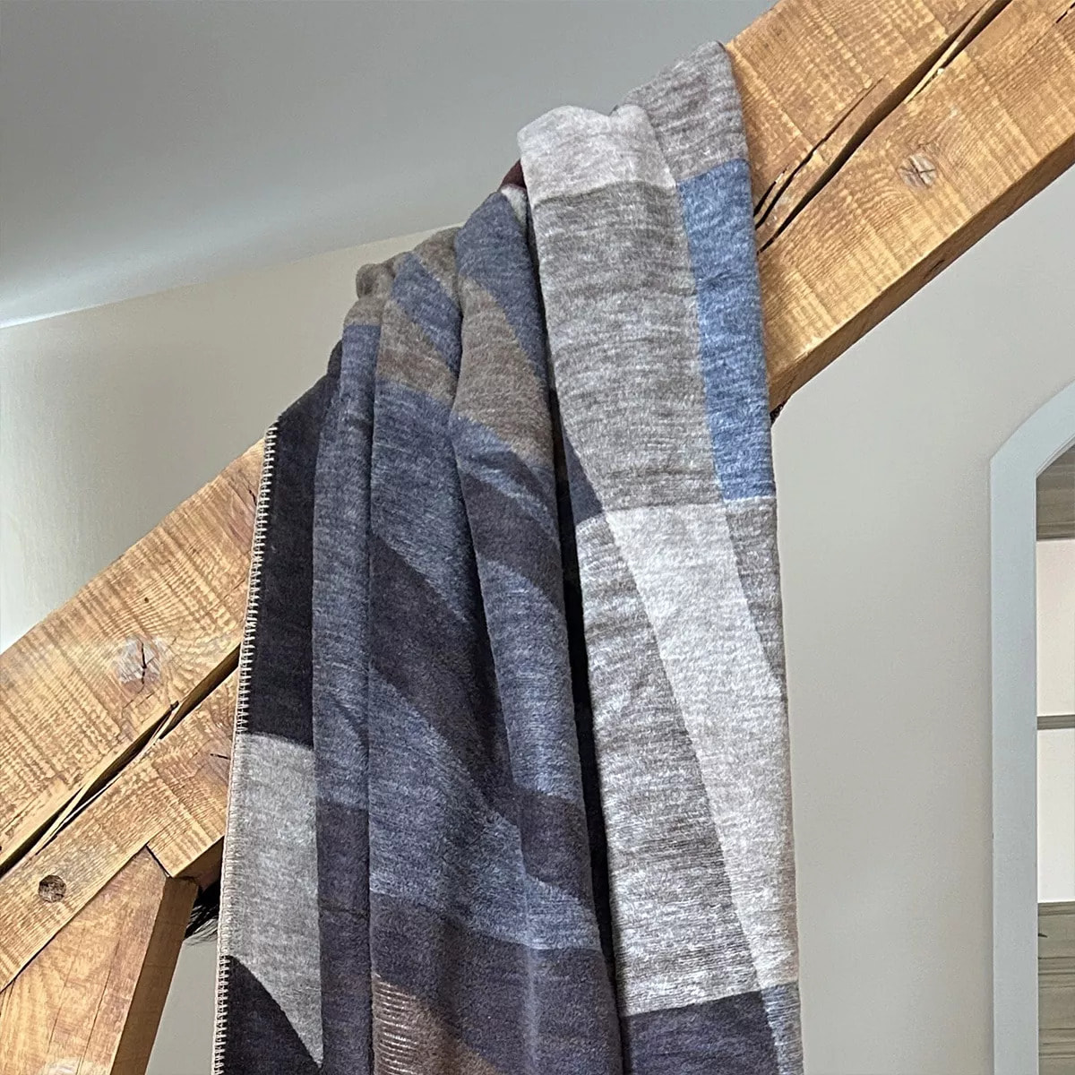 Plaid coton mélangé 470 g/m² motif jacquard multicolore Marius lie de vin