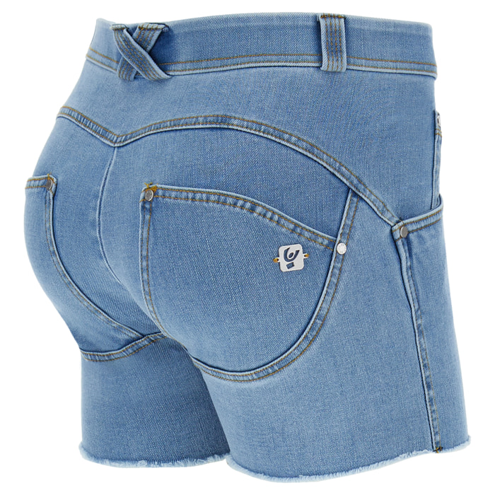 Shorts push up WR.UP® sfrangiati vita regular in denim navetta ecologico