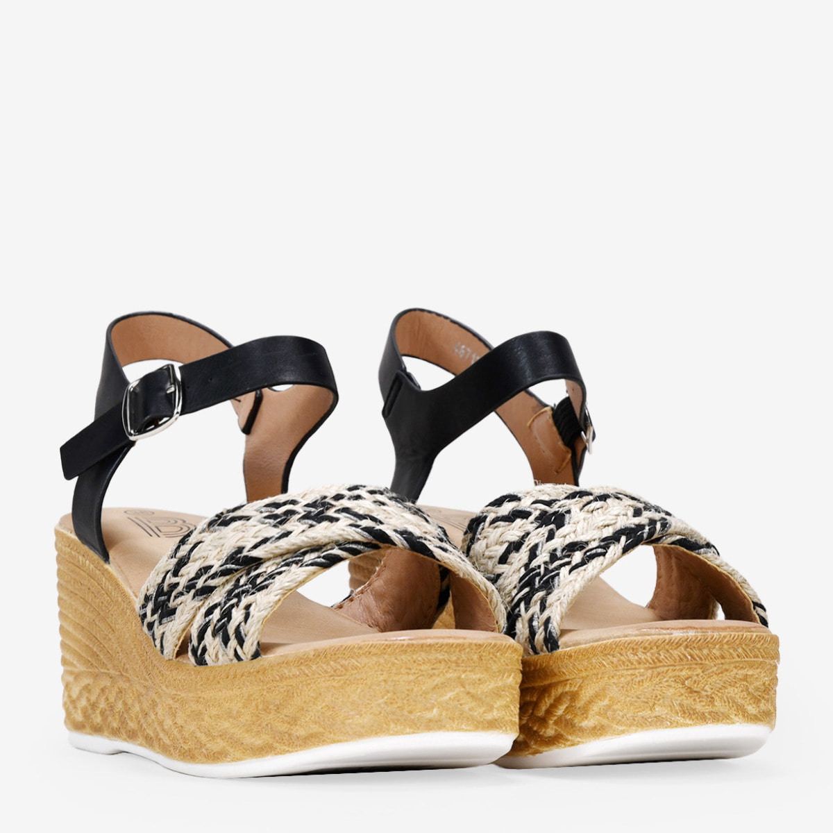 Sandalias negras con cuña efecto esparto