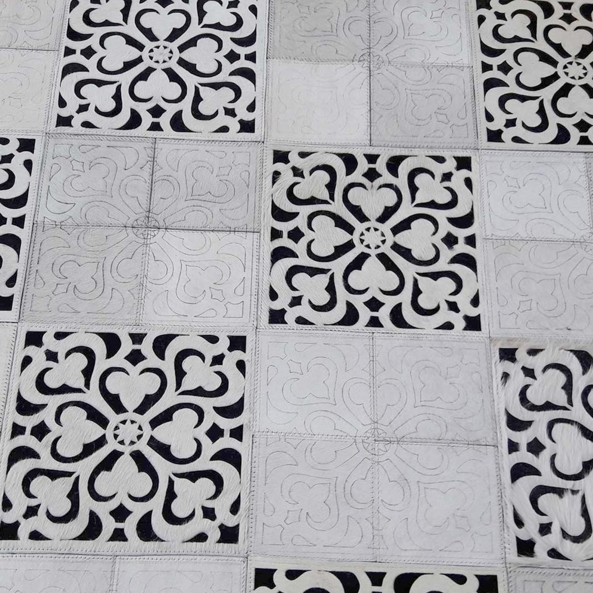 Tapis peau de vache kilim fait main DIGO