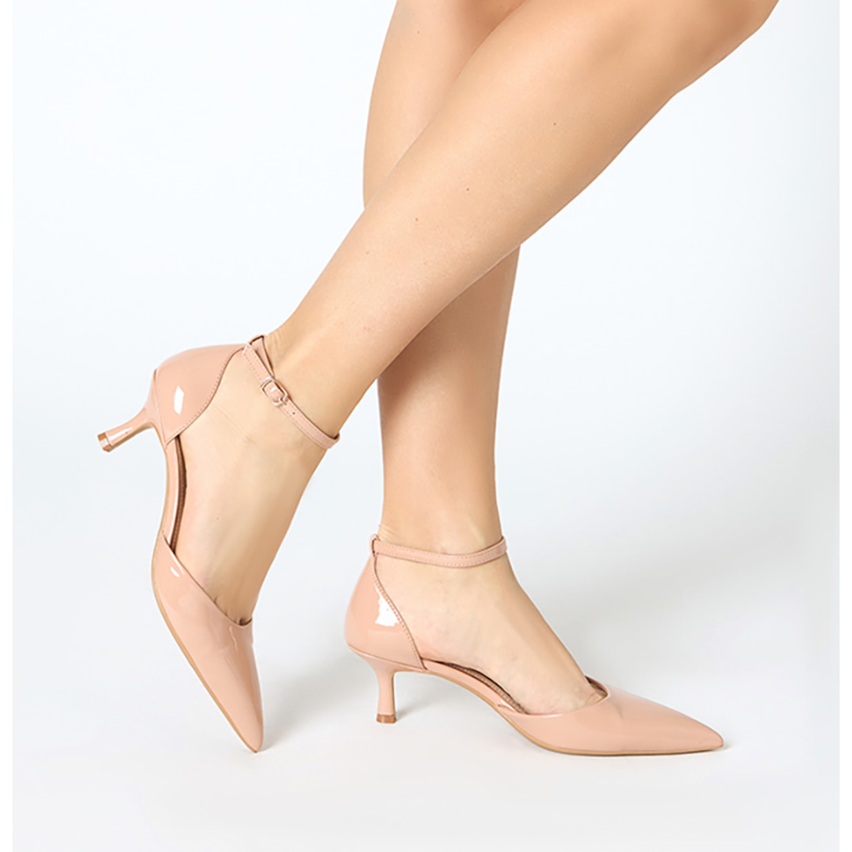 Décolleté open shank donna nude in vernice, tacco 5,5 cm