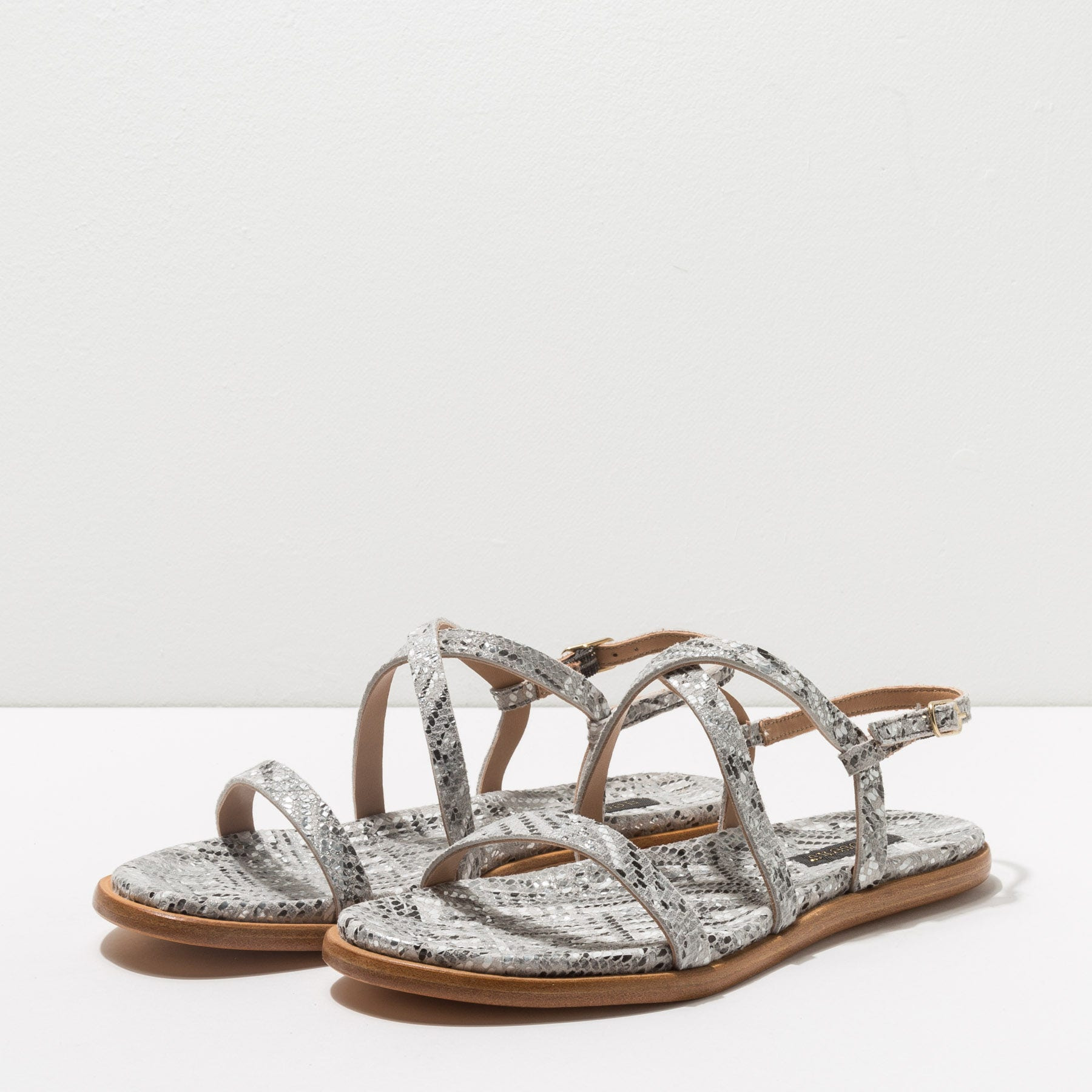 Sandalias S946F FANTASY BRENO SILVER / AURORA color Breno silver