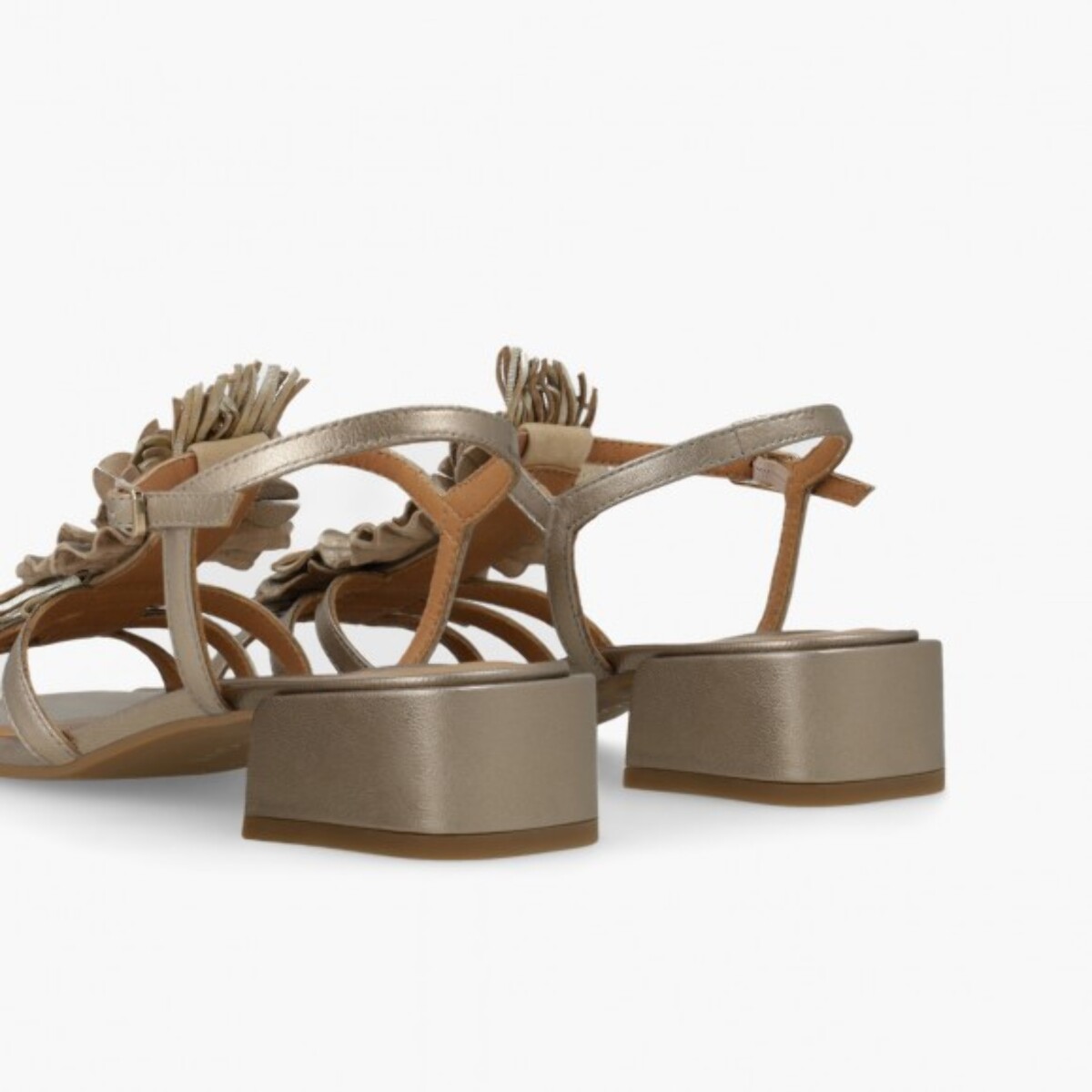 SANDALIAS DORADAS KON5357