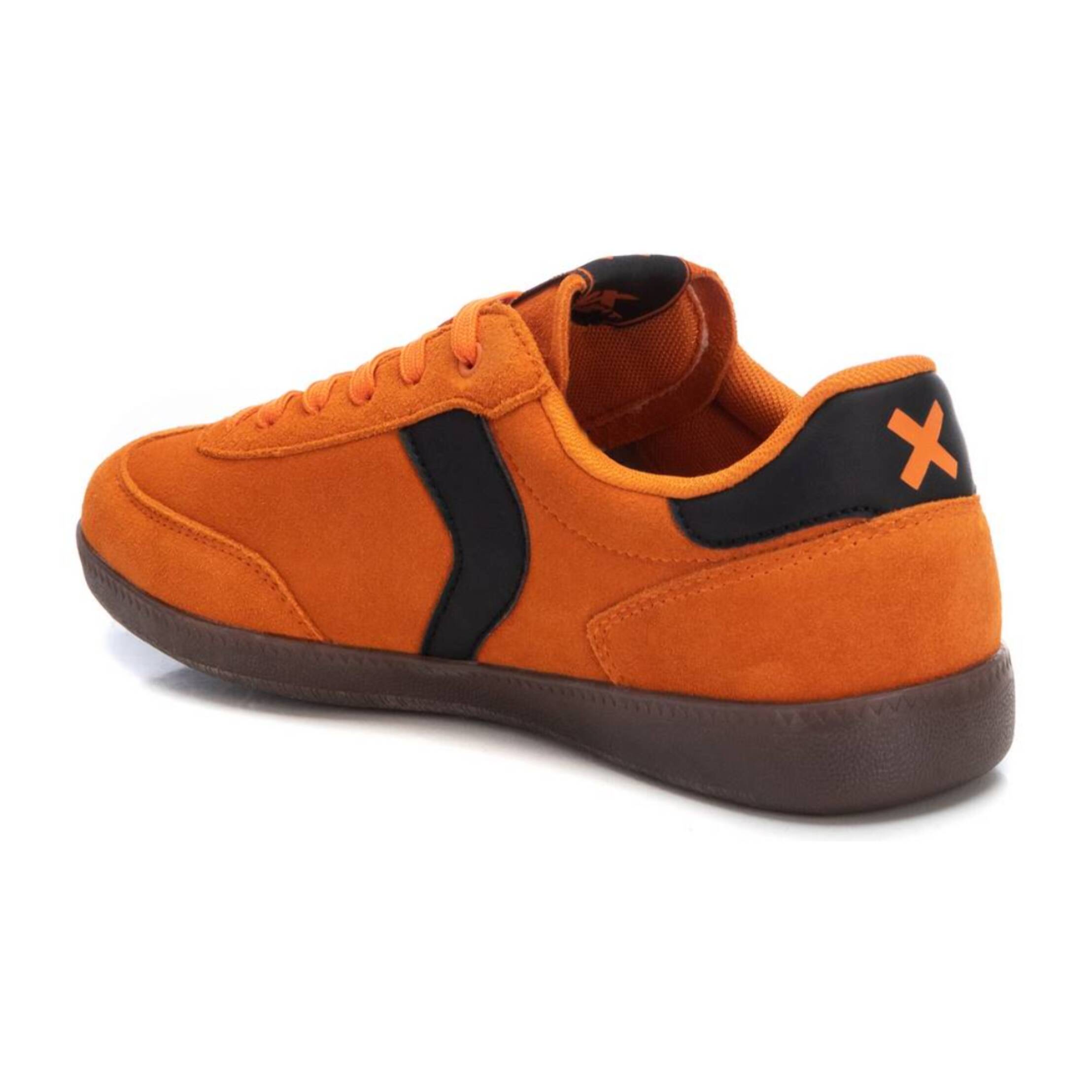 Zapatilla autoclave de piel naranja