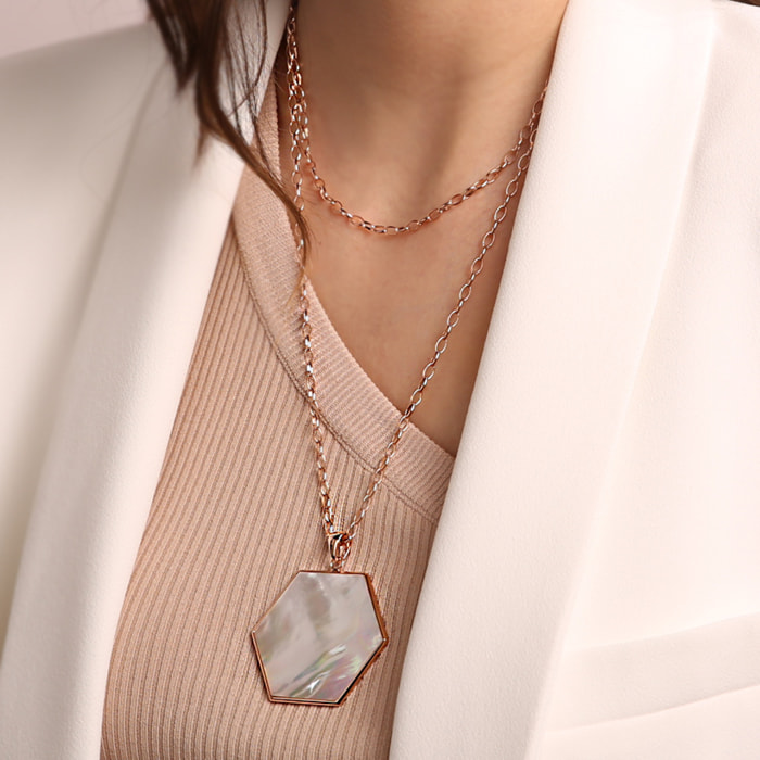 Collana Lunga Catena Rolo con Pendente Esagono Grande in Madreperla Bianca