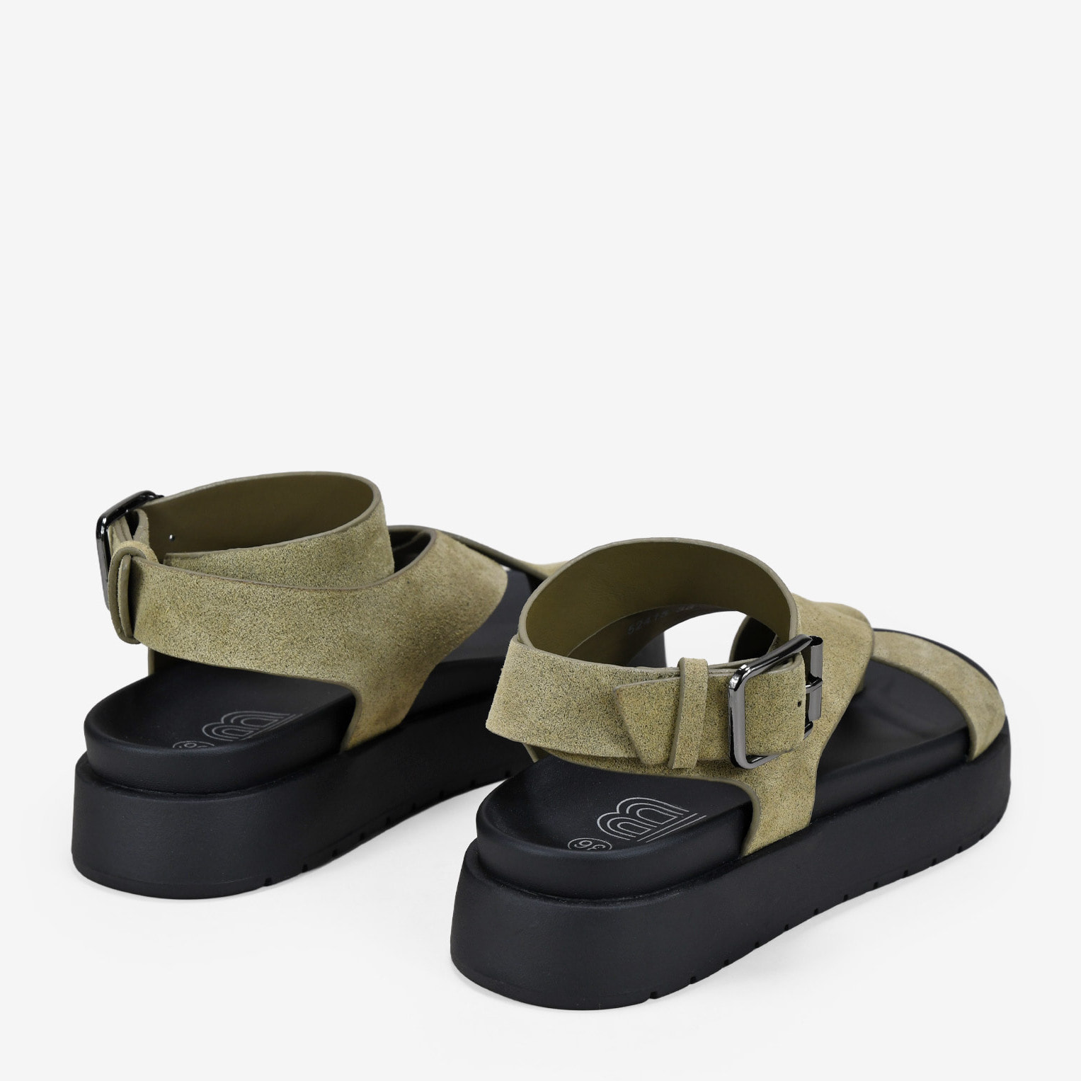 Sandalias de dedo verdes en piel con hebilla