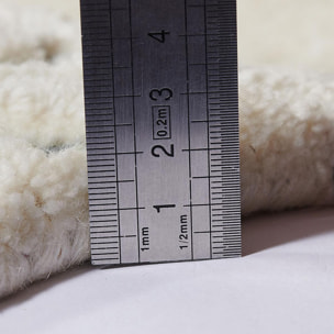 Tapis artisanal Nusi en laine, tufté main épais et molleux