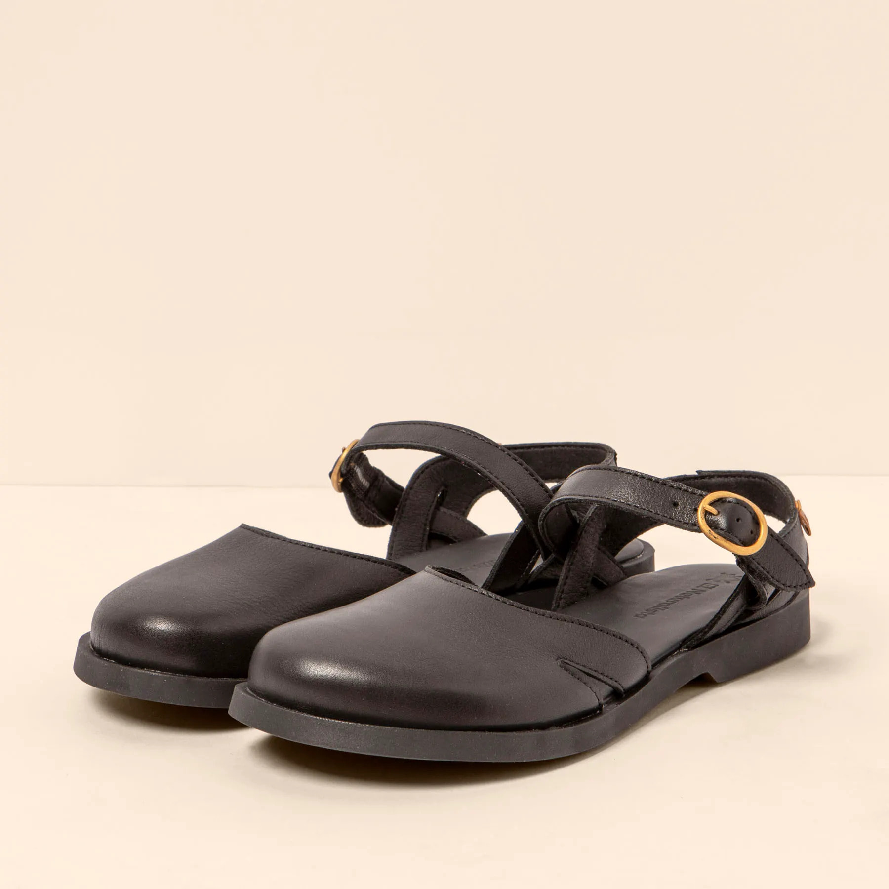 Sandalias N5874 SOFT NAPPA BLACK/ ARENISCA color Black