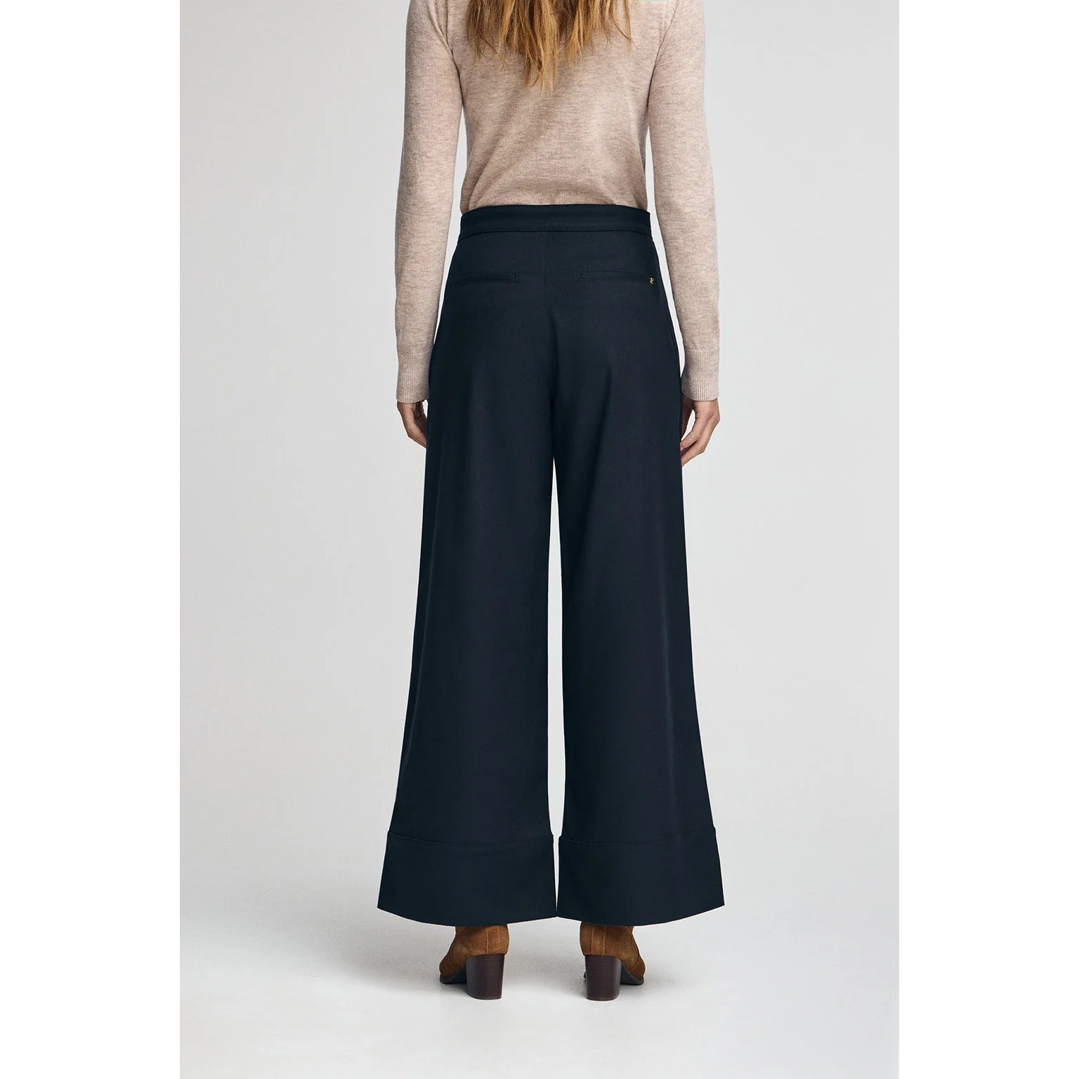 Pantalón azul marino de corte ancho con detalles Polo Club