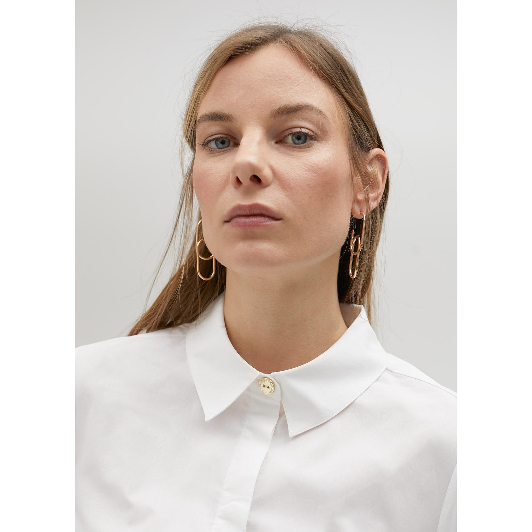 Camicia bianca attillata