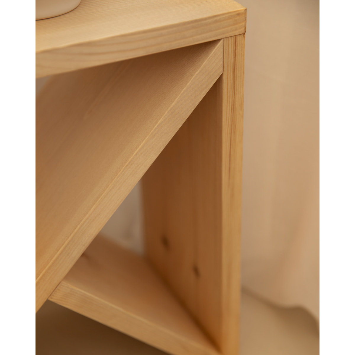 Pack 2 tables en bois massif ton chêne moyen en différentes tailles