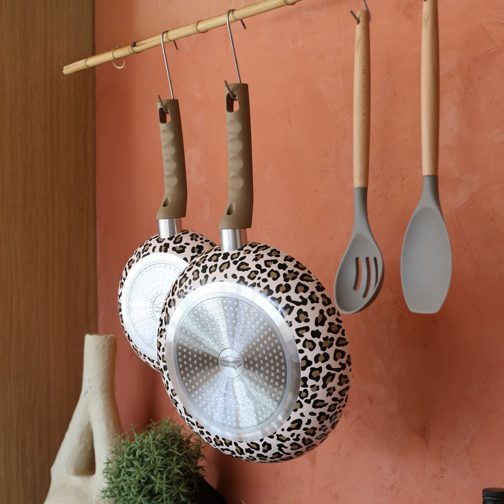 Poêle en aluminium 28cm motif léopard - tous feux LEOPARD