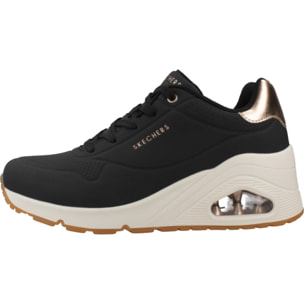 Sneakers De  Mujer Uno Wedge - Hi Steps Negro