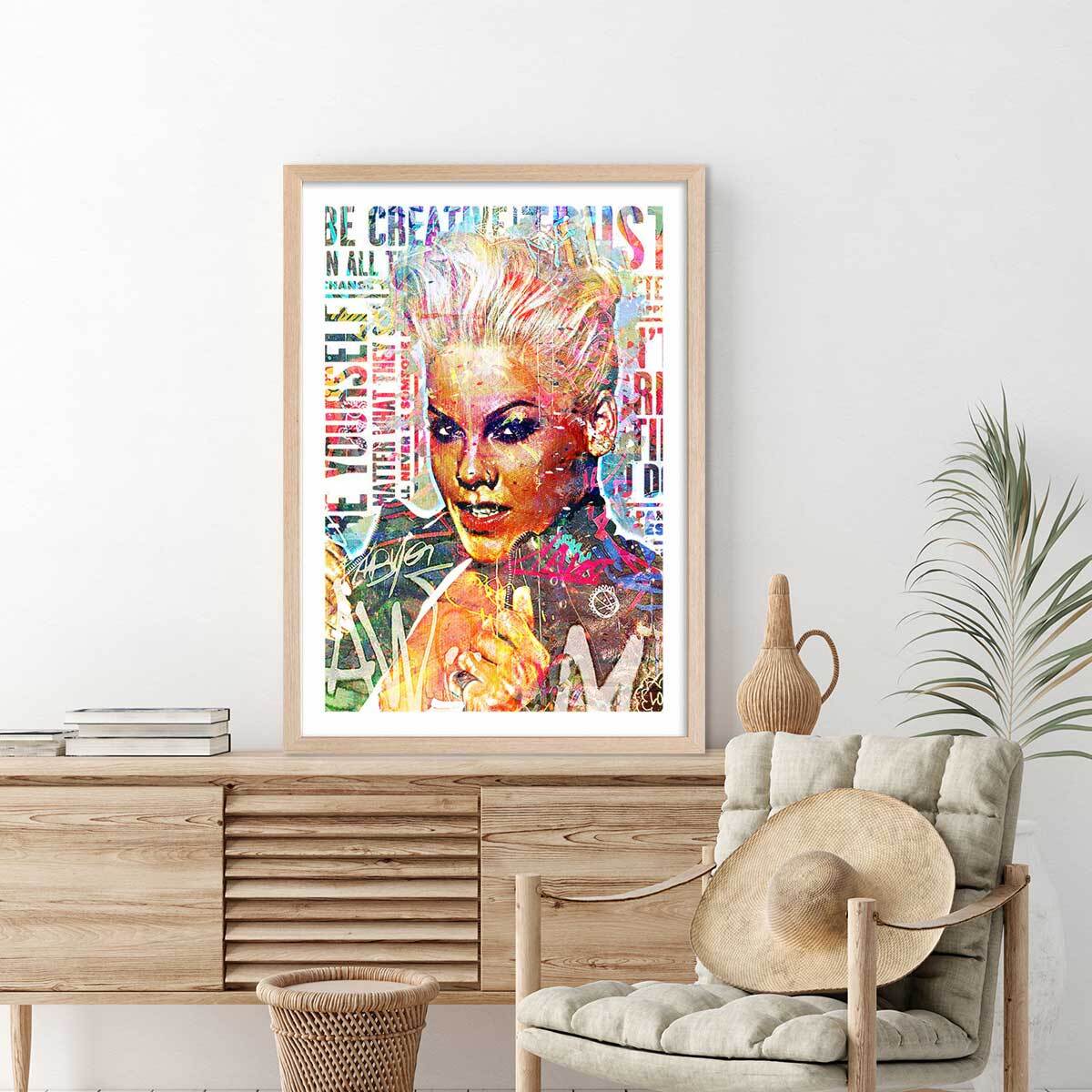 Affiche illustration graffiti pink Affiche + cadre en bois - Chêne