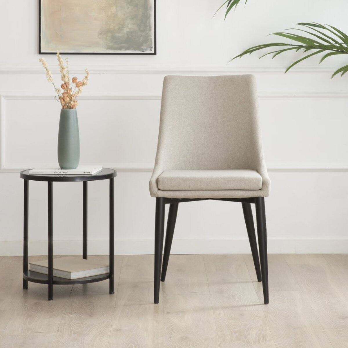 Chaise rembourrée Lauren -tapisserie et pieds métalliques-couleur beige 48 x 90 x 60 cm