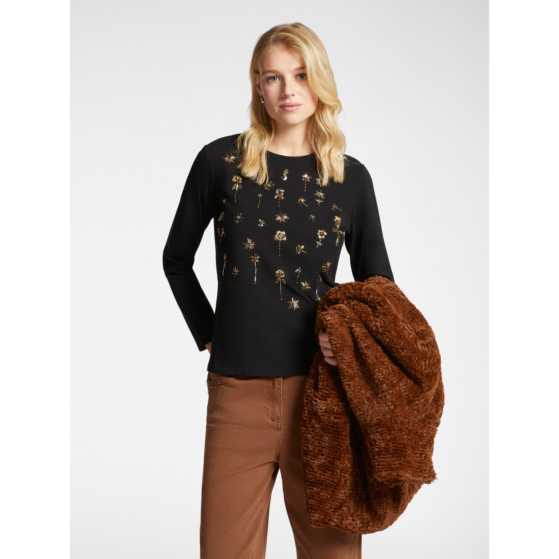 Elena Mirò - Camiseta con bordado floral - Negro