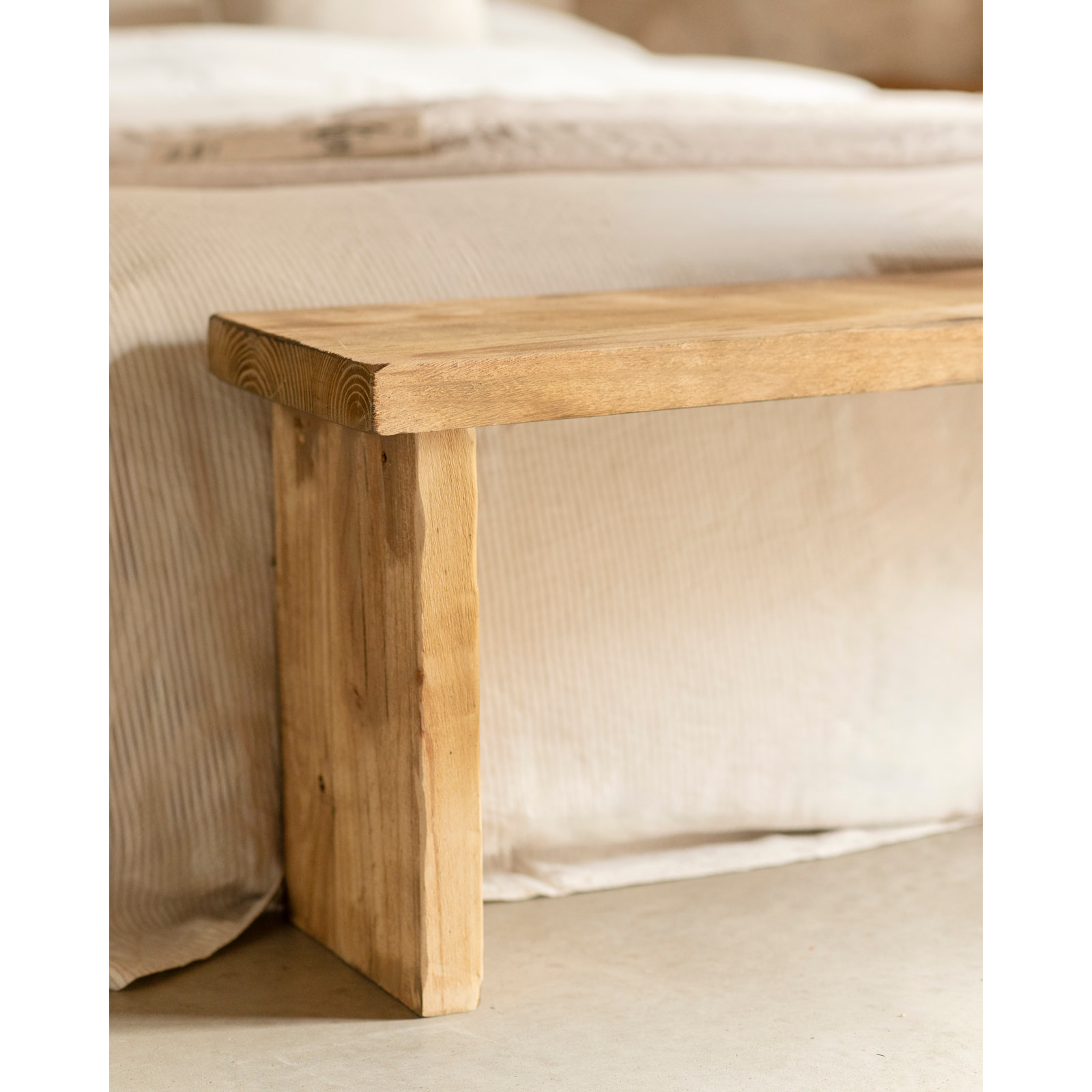 Banco rústico de madera maciza de 109x45cm Alto: 45 Largo: 109 Ancho: 29