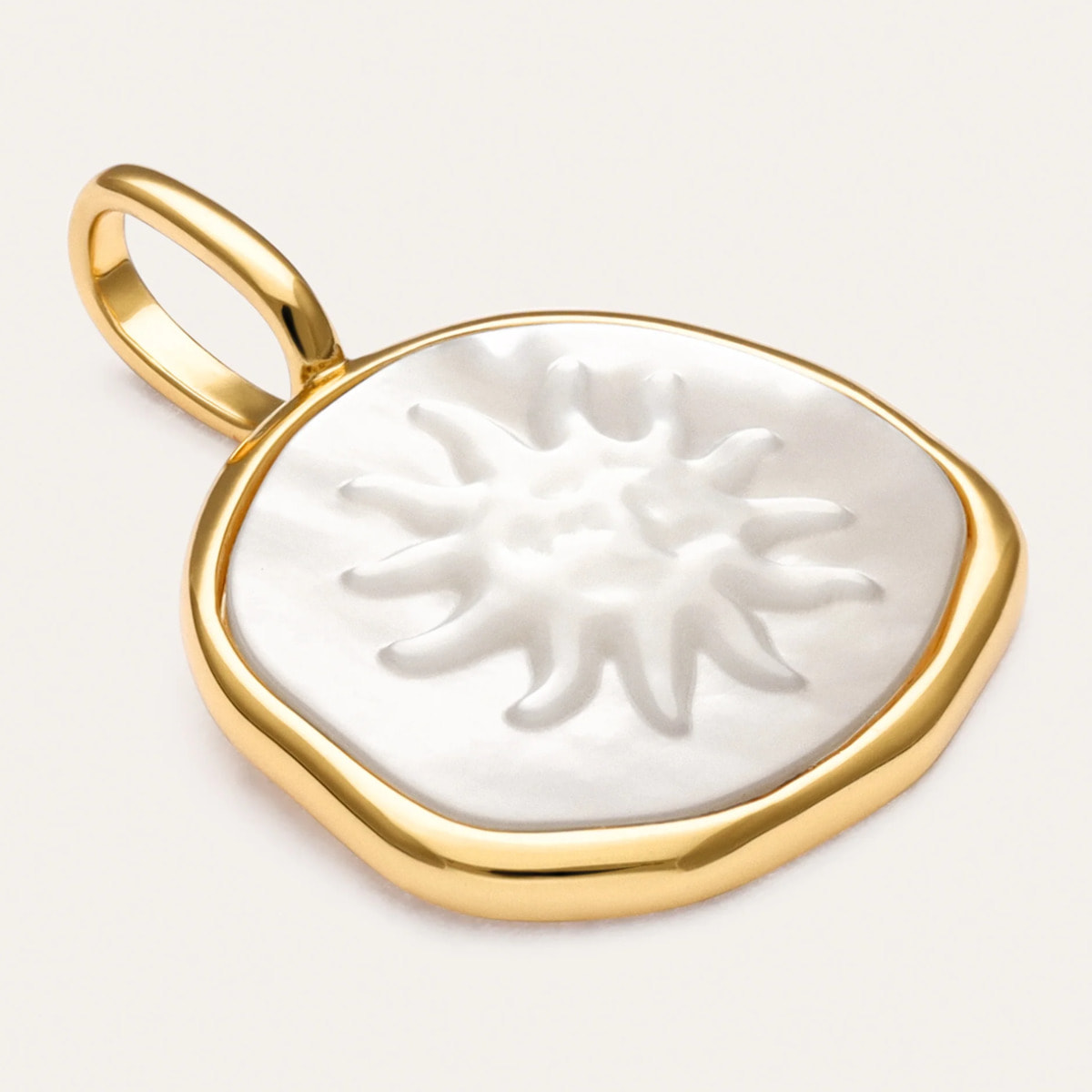Charm Sunna Nácar Baño Oro