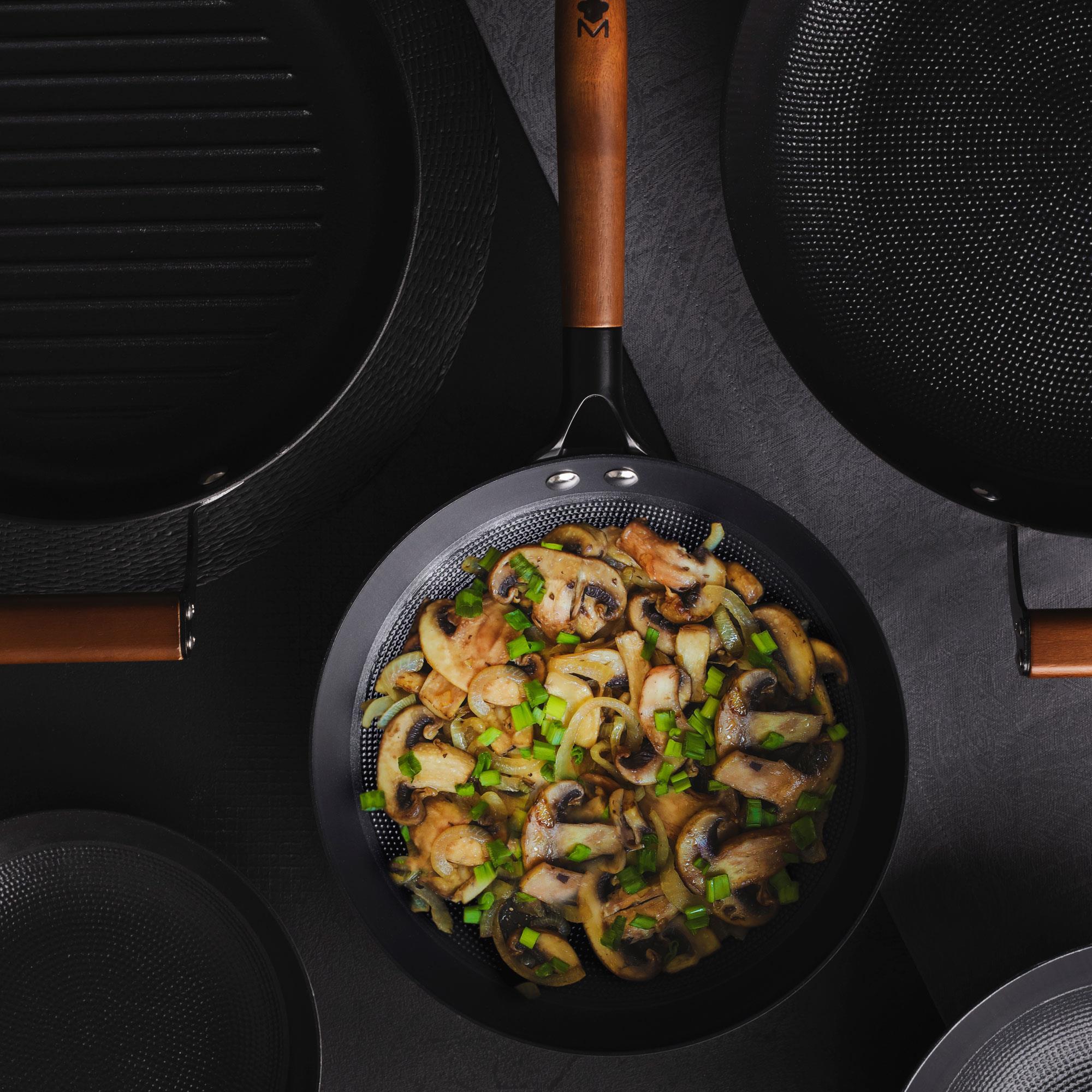 Wok Ø24x7,5cm en hierro prensado con recubrimiento cerámico MasterPRO