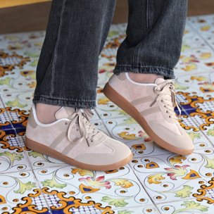 Sneakers in simil pelle scamosciata