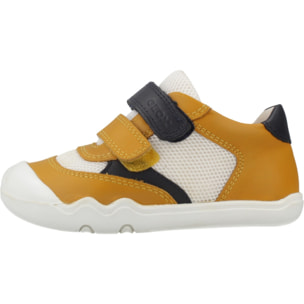 Zapatillas Niño de la marca GEOX  modelo B STEPPIEUP AMARILLO