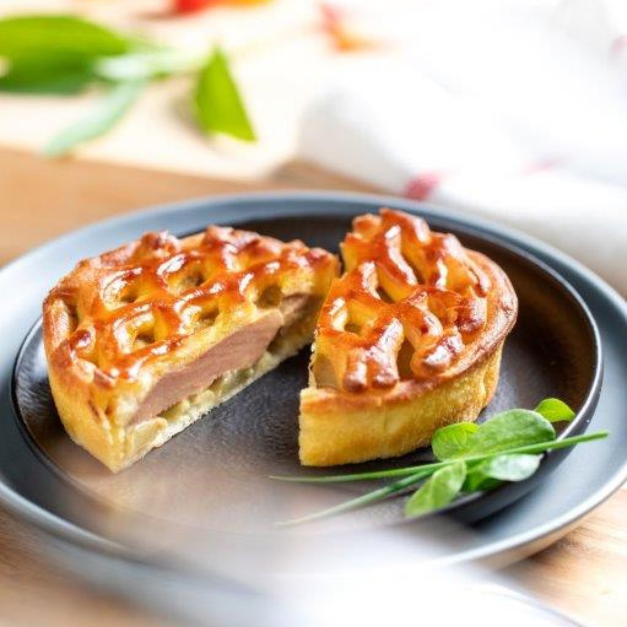 Tourte au foie gras et pommes -130g*** - France