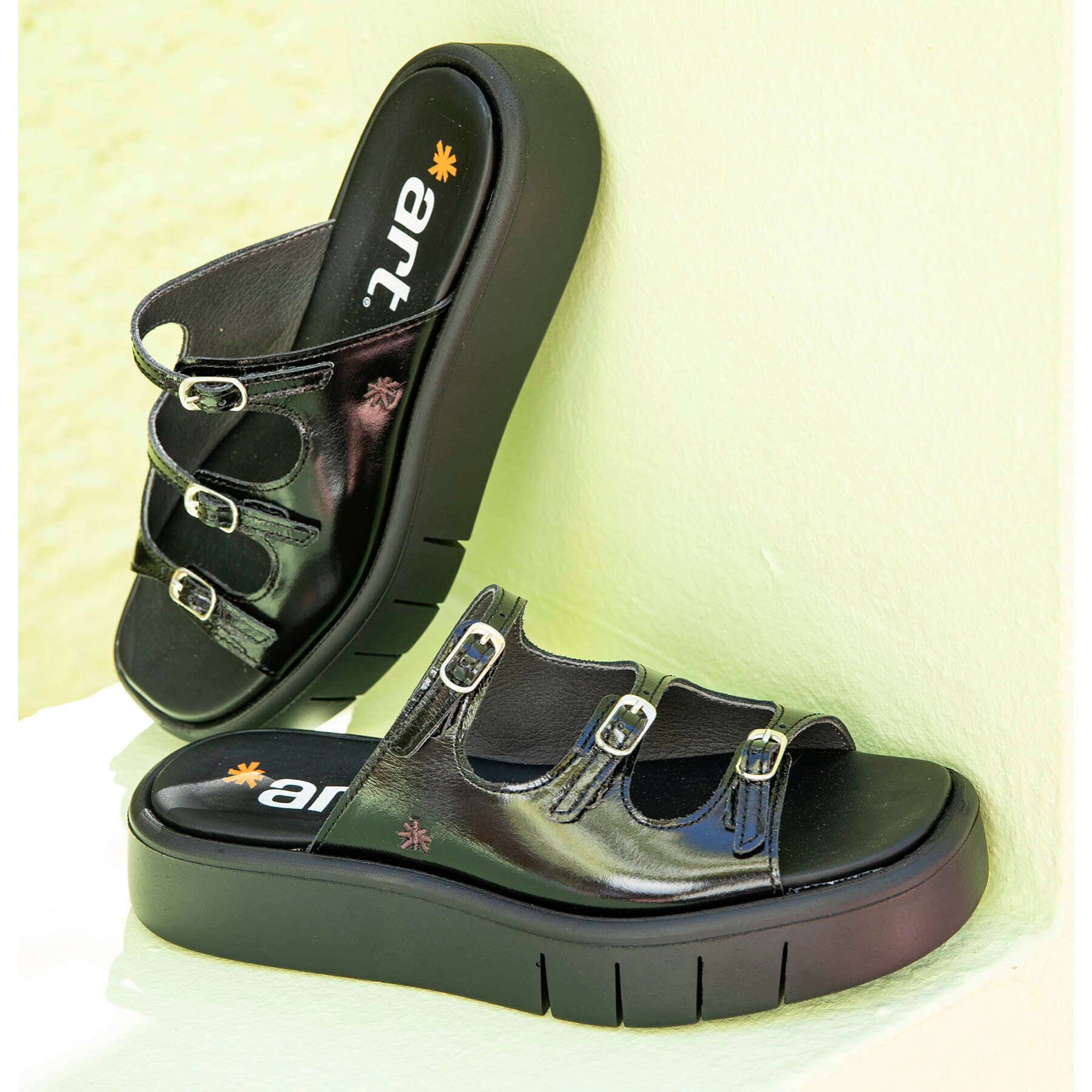 Sandalias 1847 NAPPA SHINNY BLACK/ MALAGA color Black