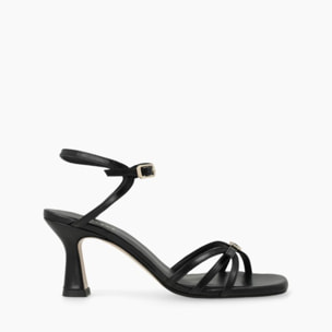 SANDALIAS NEGRAS LUKI