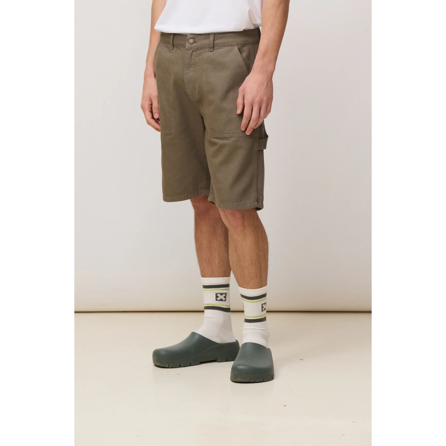 PANTALÓN CORTO FRANK OLIVE GREEN