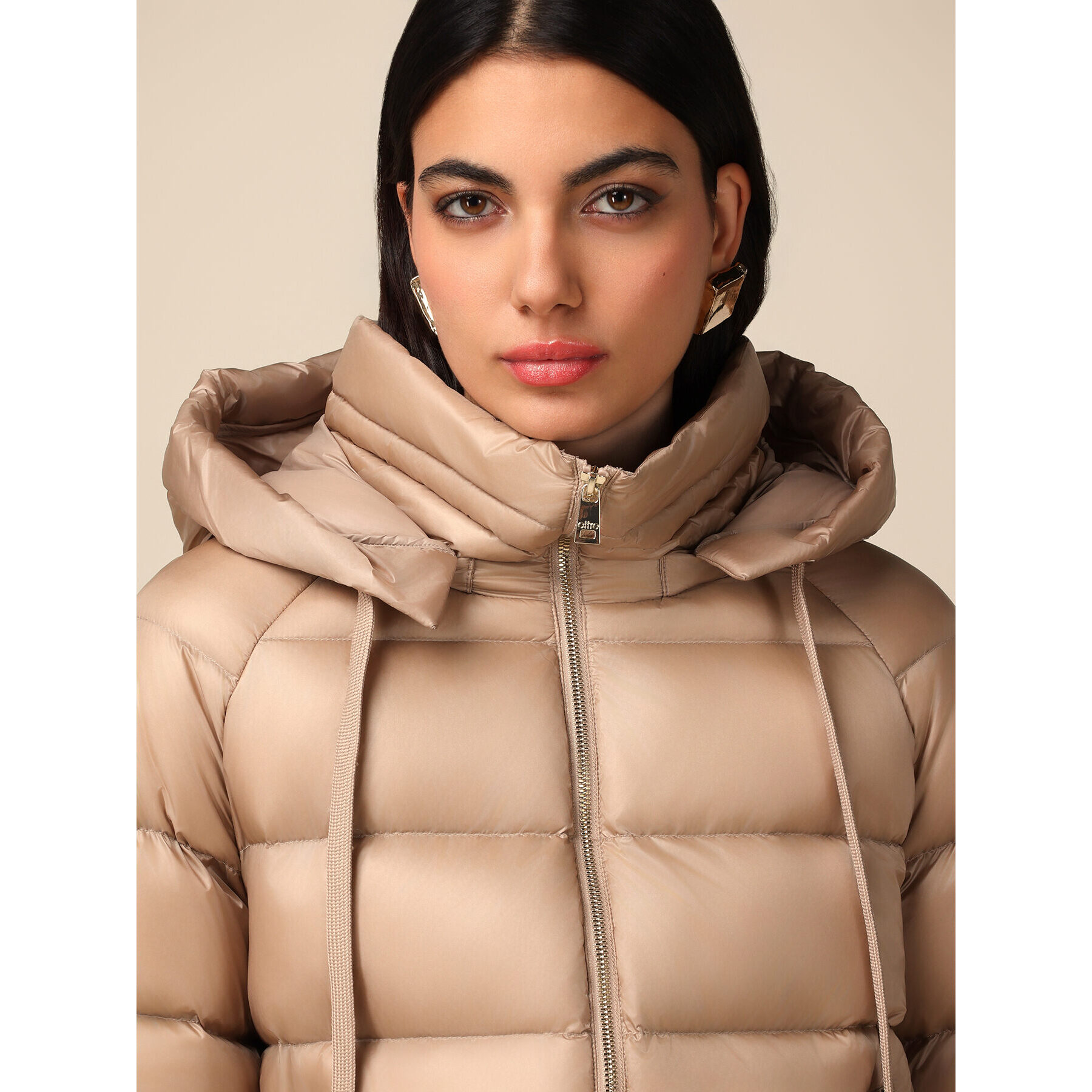 Oltre - Piumino a cappa in vera piuma - Beige