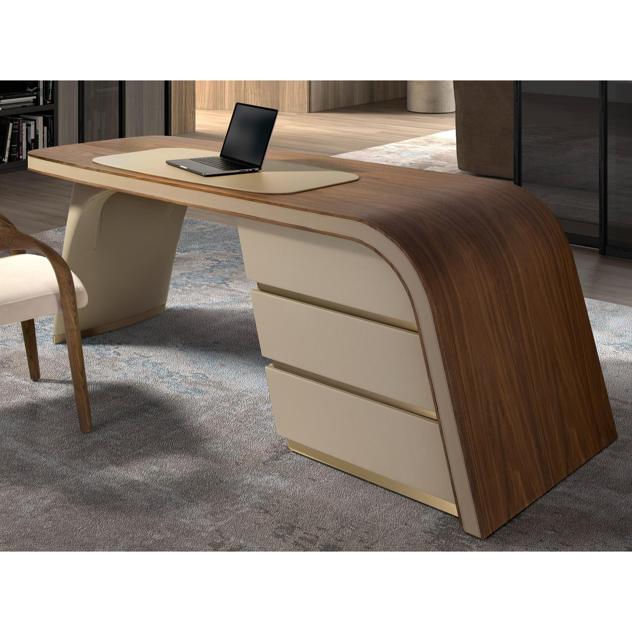 Escritorio de madera chapada en nogal natural con un tapizado en polipiel en crema 215x80x75cm