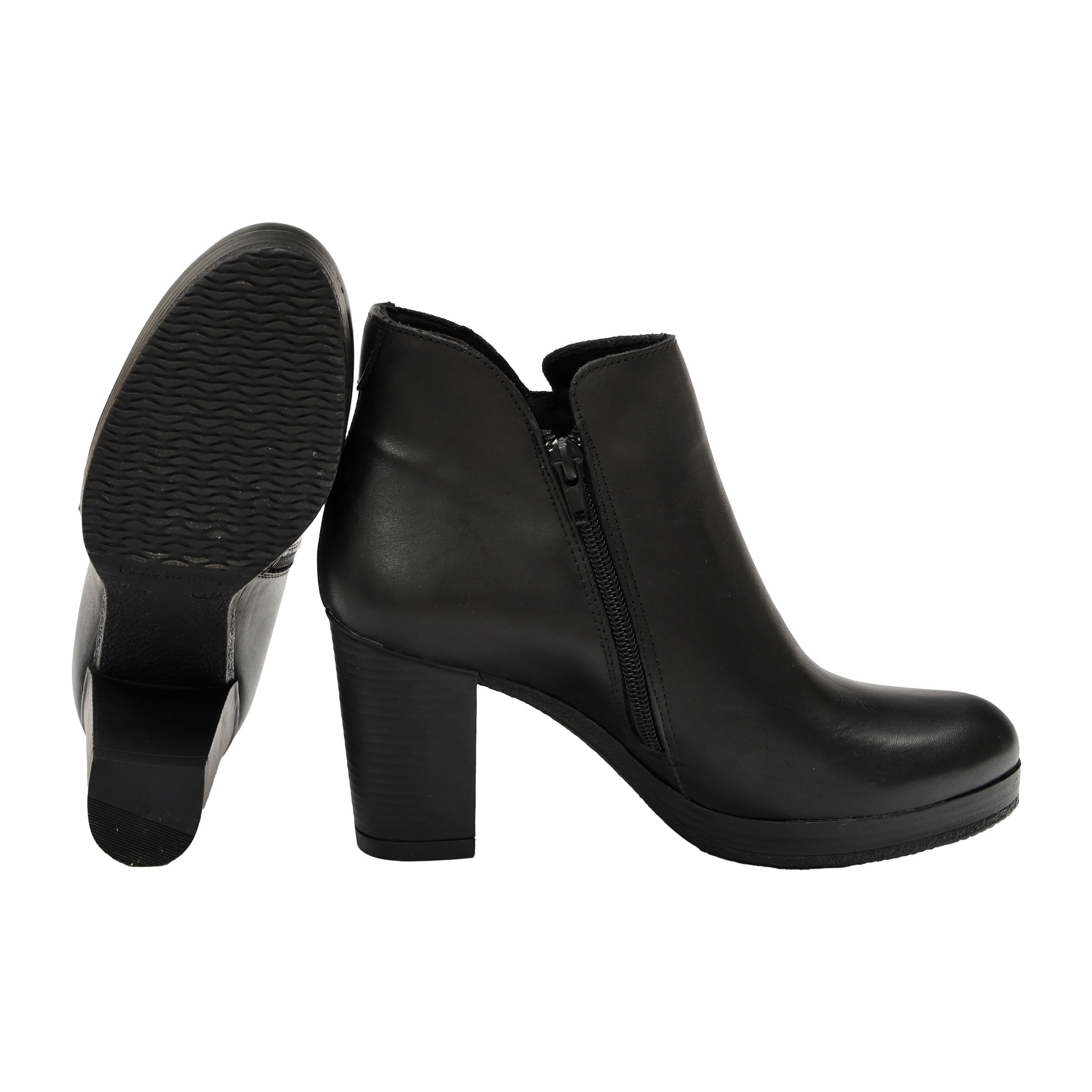 Tronchetto in vera pelle con tacco e plateaux