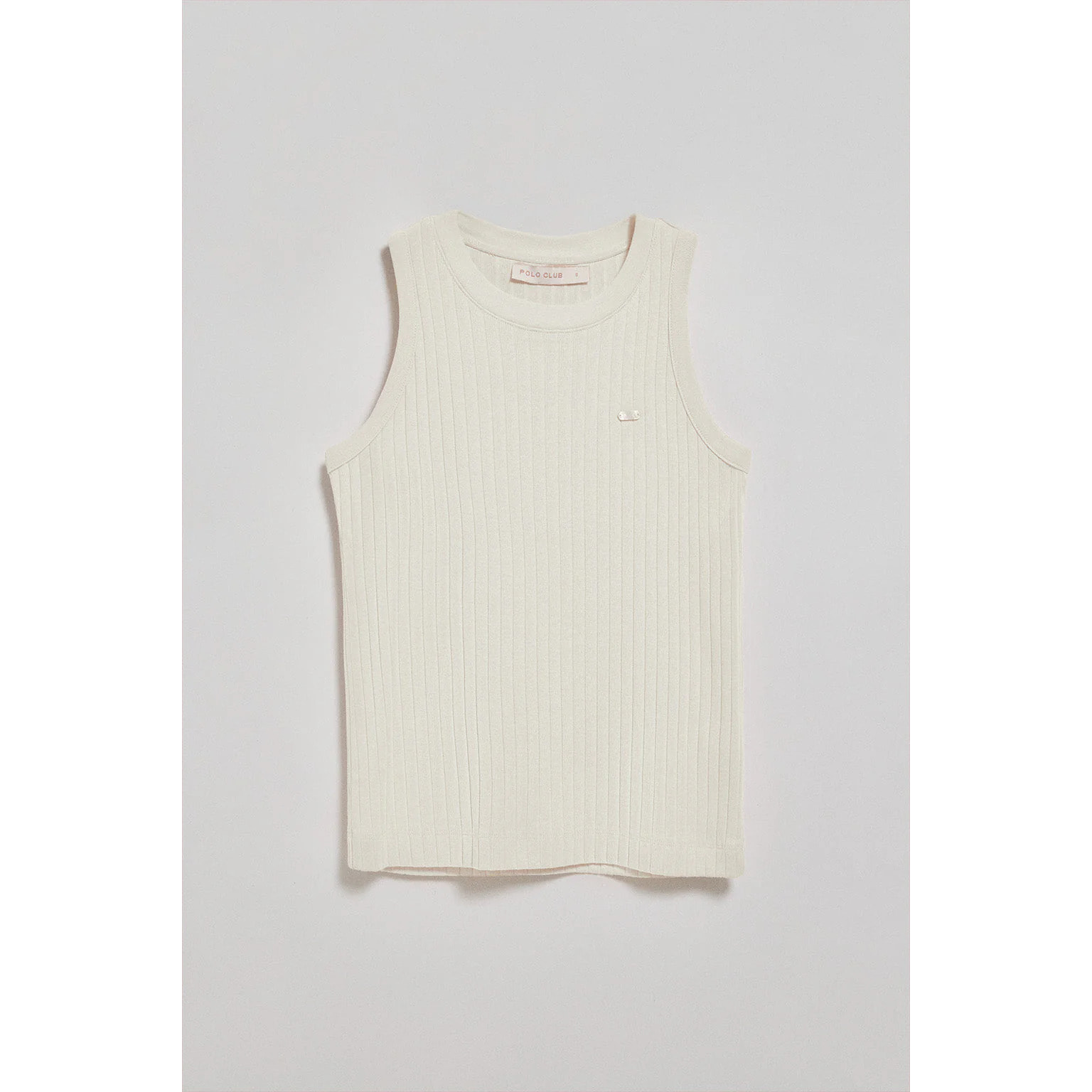 Camiseta top Tamika color crudo acanalada con detalle de botón nacarado Polo Club