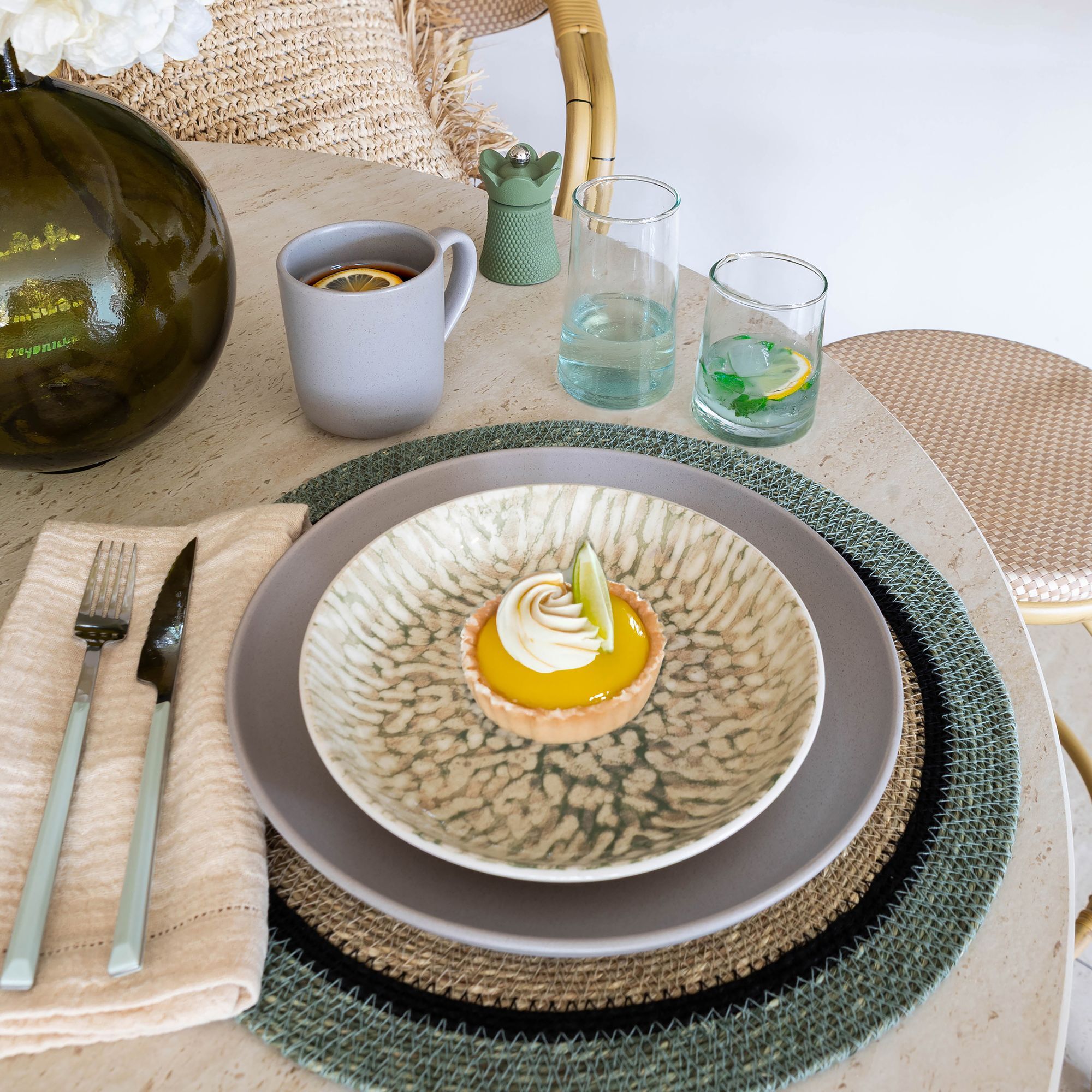 Lot de 6 assiettes à dessert vertes en grès 20cm  JADE