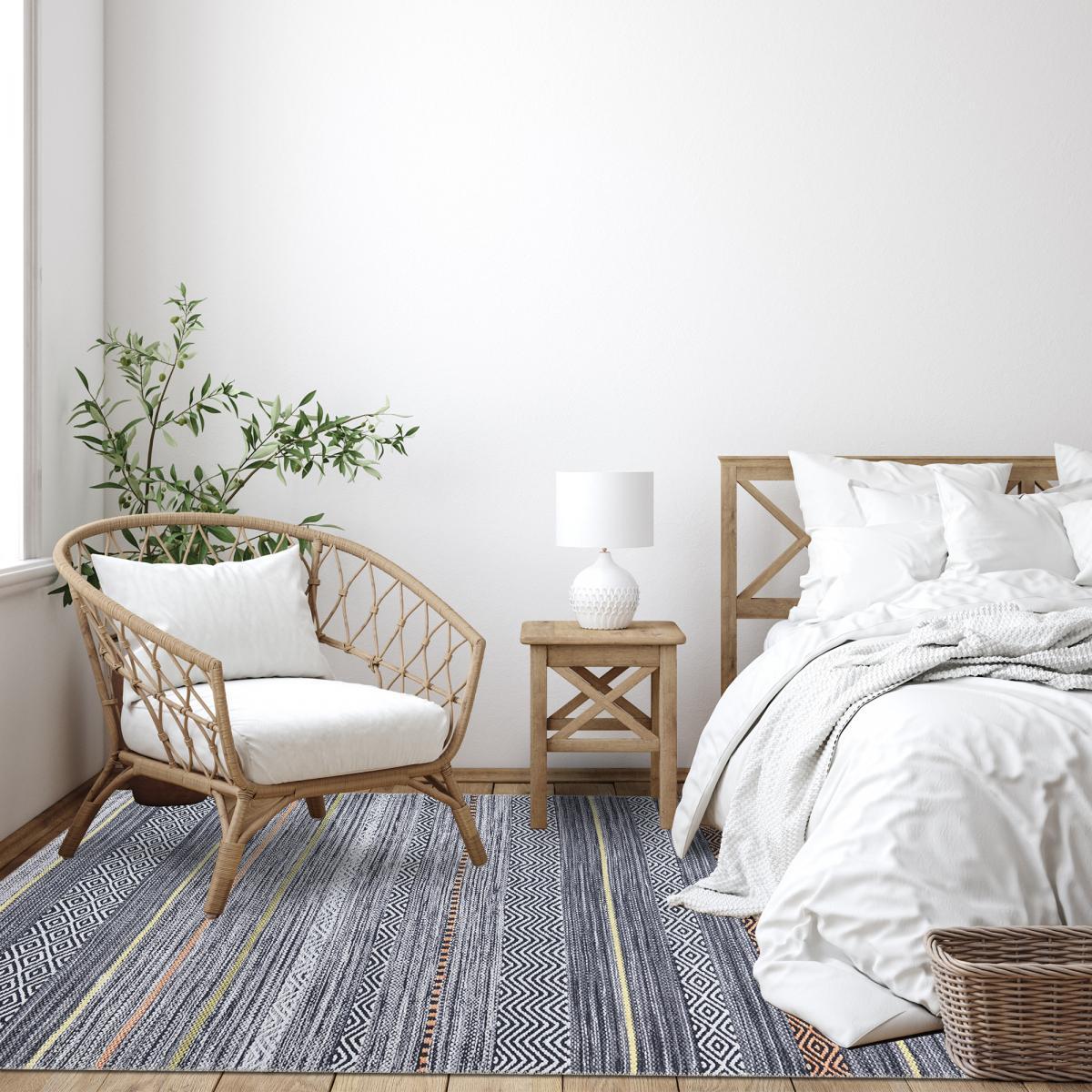 Tapis kilim Voma, doux et soyeux motif Ethnique