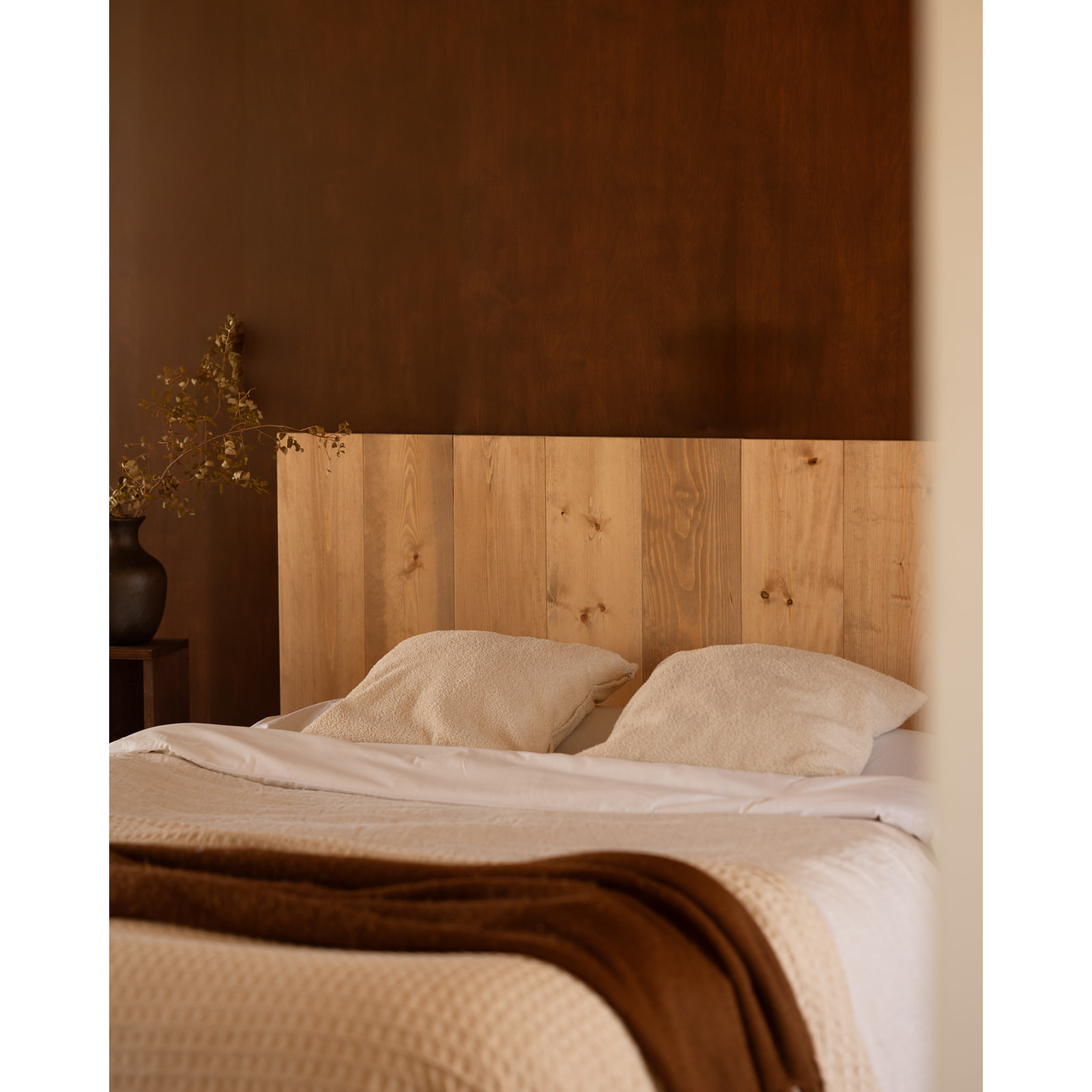 Cabecero de madera maciza en tono roble medio de varias medidas