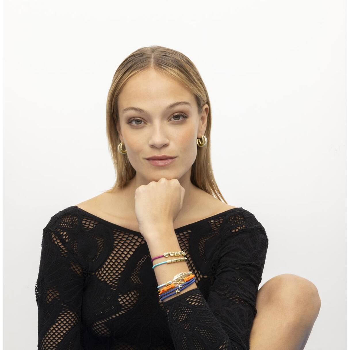 Coletero LUX BY LUX acabado en oro 18k