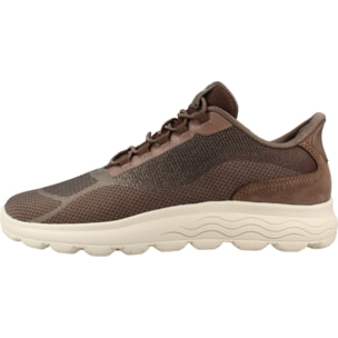 Sneakers de  Mujer de la marca GEOX  modelo D6818A 0ZG22 D SPHERICA PLUS MARRON