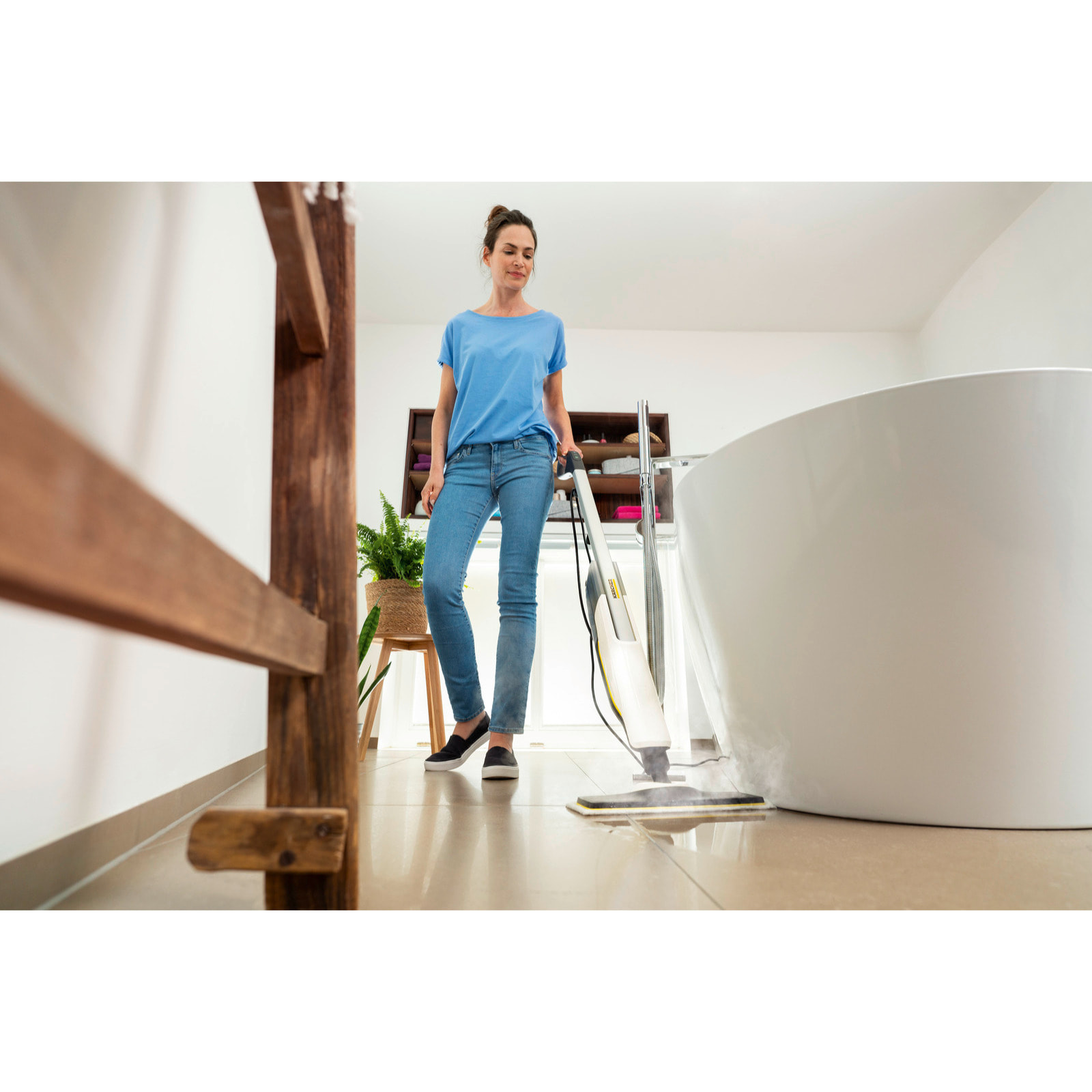 Balai nettoyeur vapeur Karcher SC 2 Upright - Puissance 1200W- Prêt en 30 secondes- Léger et maniable
