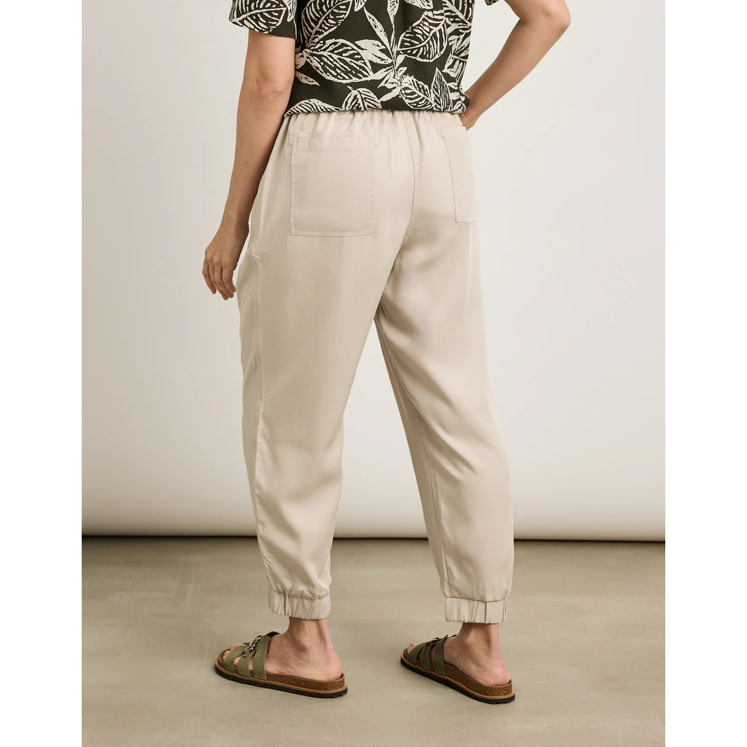 Pantalón Largo Beige - Axelio