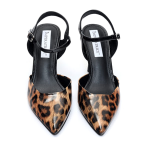 Sandali in simil pelle verniciata con tacco