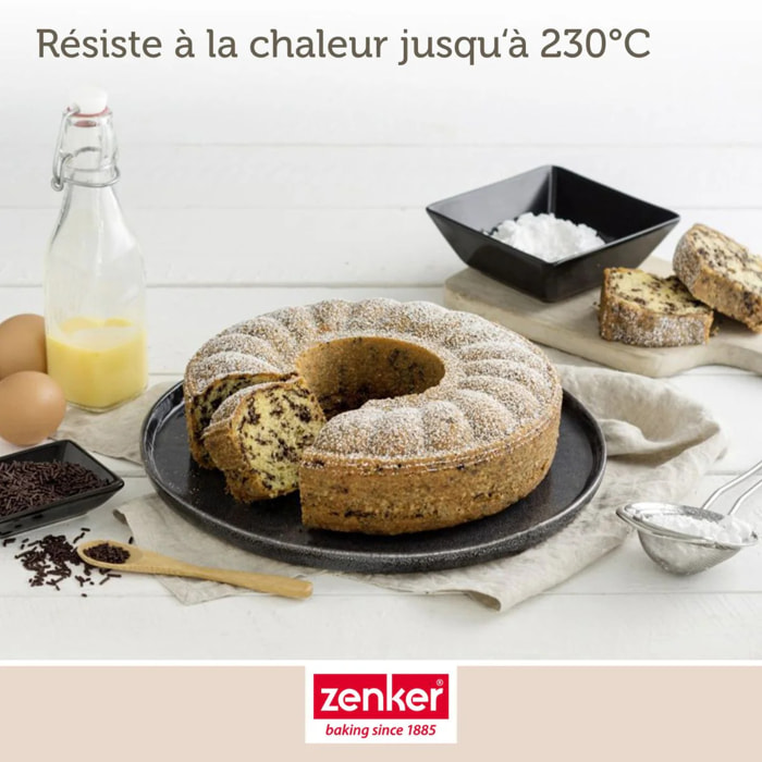 Lot comprenant 1 Moule à manqué et à savarin 26 cm, 1 spatule Zenker et 2 bols à mixer en inox Fackelmann