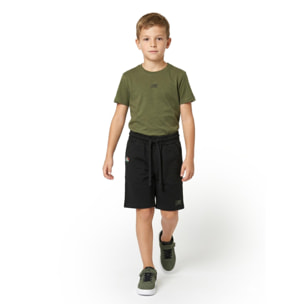 Conjunto básico de camiseta y bermudas para niños