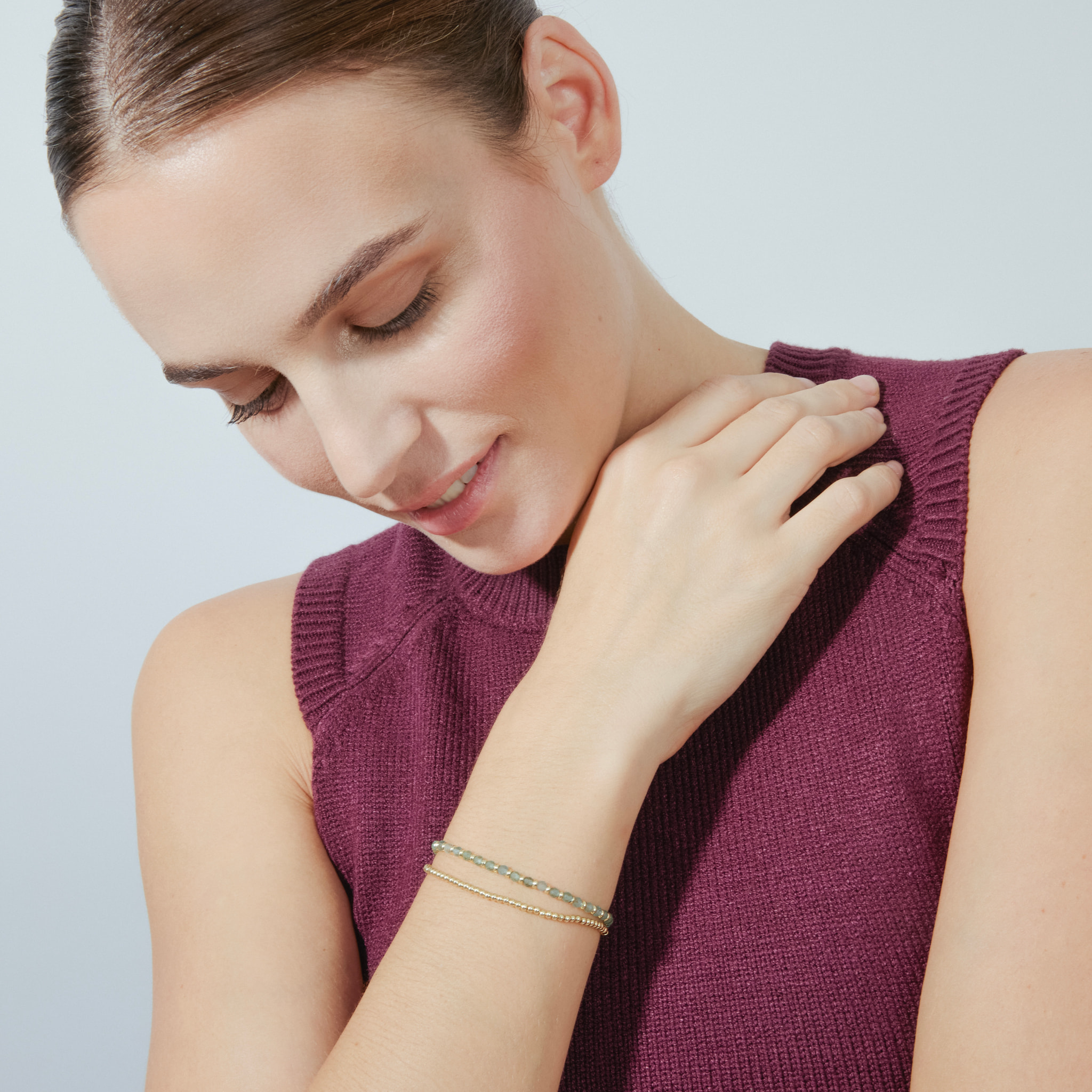 Pulsera de Cristal Azul acabada en oro amarillo de 18k